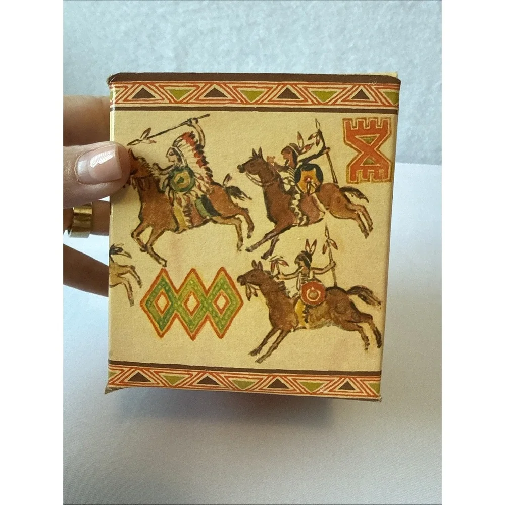 Vintage 1974 Avon Indian Tepee Decanter Bottle Full With Box Wild Country 4oz